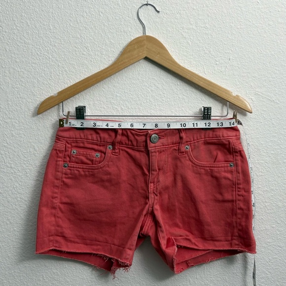 100% Cotton American Eagle AE Coral Raw Hem Denim Shorts low rise Y2K size 2 - Picture 6 of 11